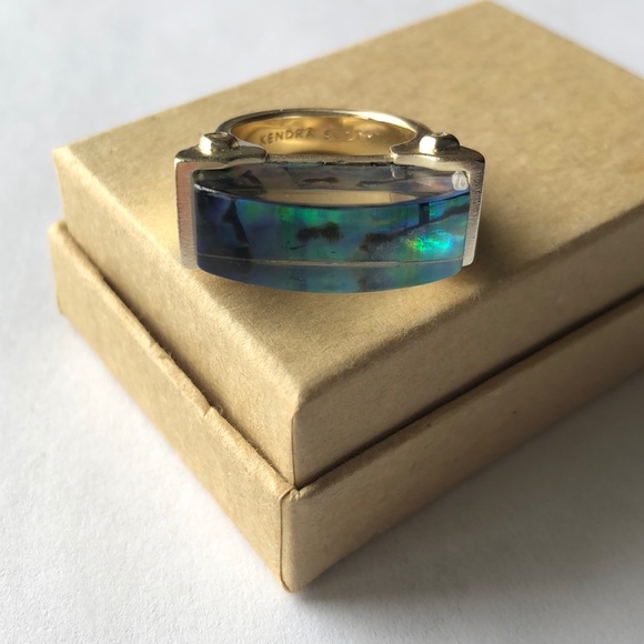 Kendra Scott Jewelry - Kendra Scott Ring - Gold/Seaglass - Size 6